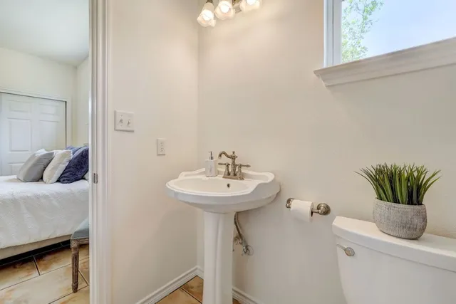 $450,000 | 195 Live Oak, Liberty Hill, TX 78642