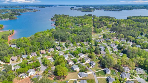 $659,000 | 793 Seipel Drive, Denver, NC 28037