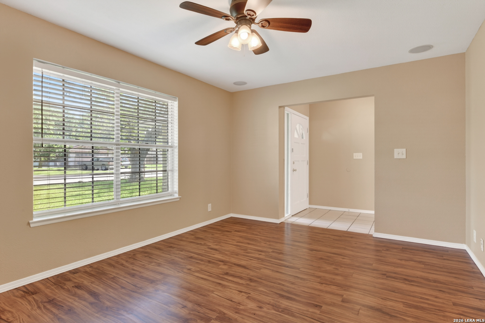 6842 Spring Manor Street San Antonio, TX 78249 - Photo 4 of 20