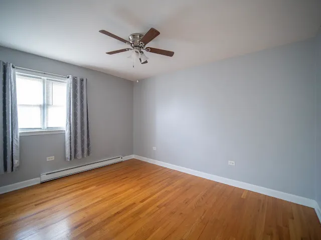 $1,750 | 6450 South New England Avenue, Unit 3B, Chicago, IL 60638