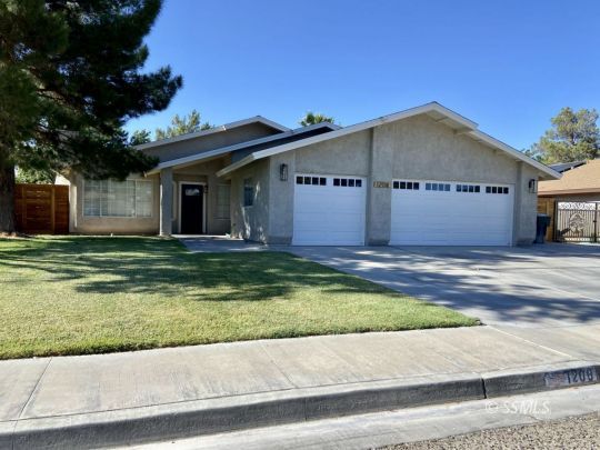 1208 West Tamarisk Avenue Ridgecrest, CA 93555 - Photo 1 of 27 Gallery Image 1