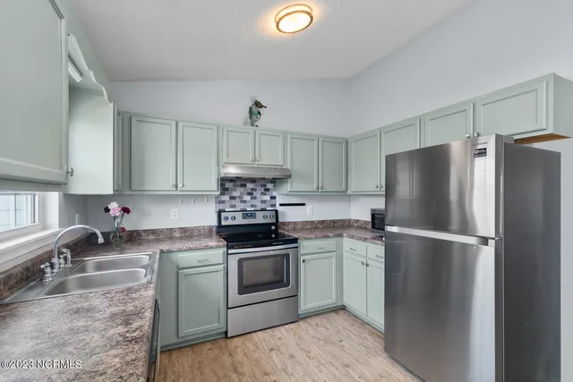 $1,650 | 101 North Ivy Drive, Hubert, NC 28539