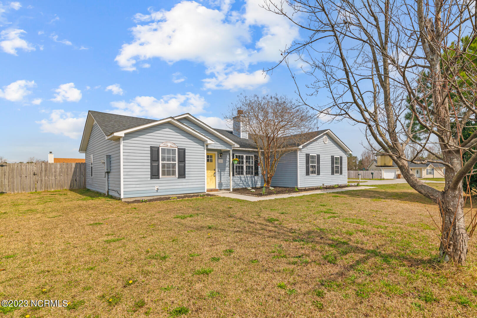 101 North Ivy Drive Hubert, NC 28539 - Photo 2 of 39 2