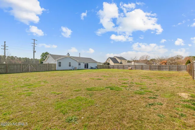 $1,650 | 101 North Ivy Drive, Hubert, NC 28539