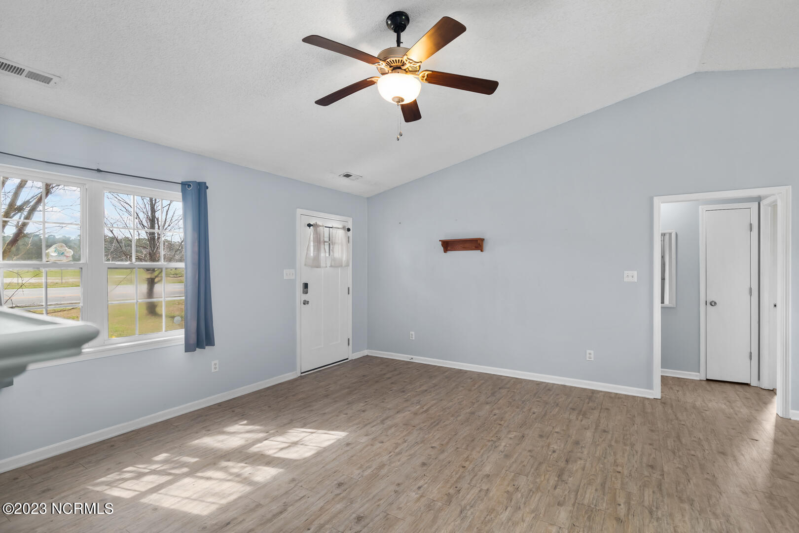 101 North Ivy Drive Hubert, NC 28539 - Photo 9 of 39 9