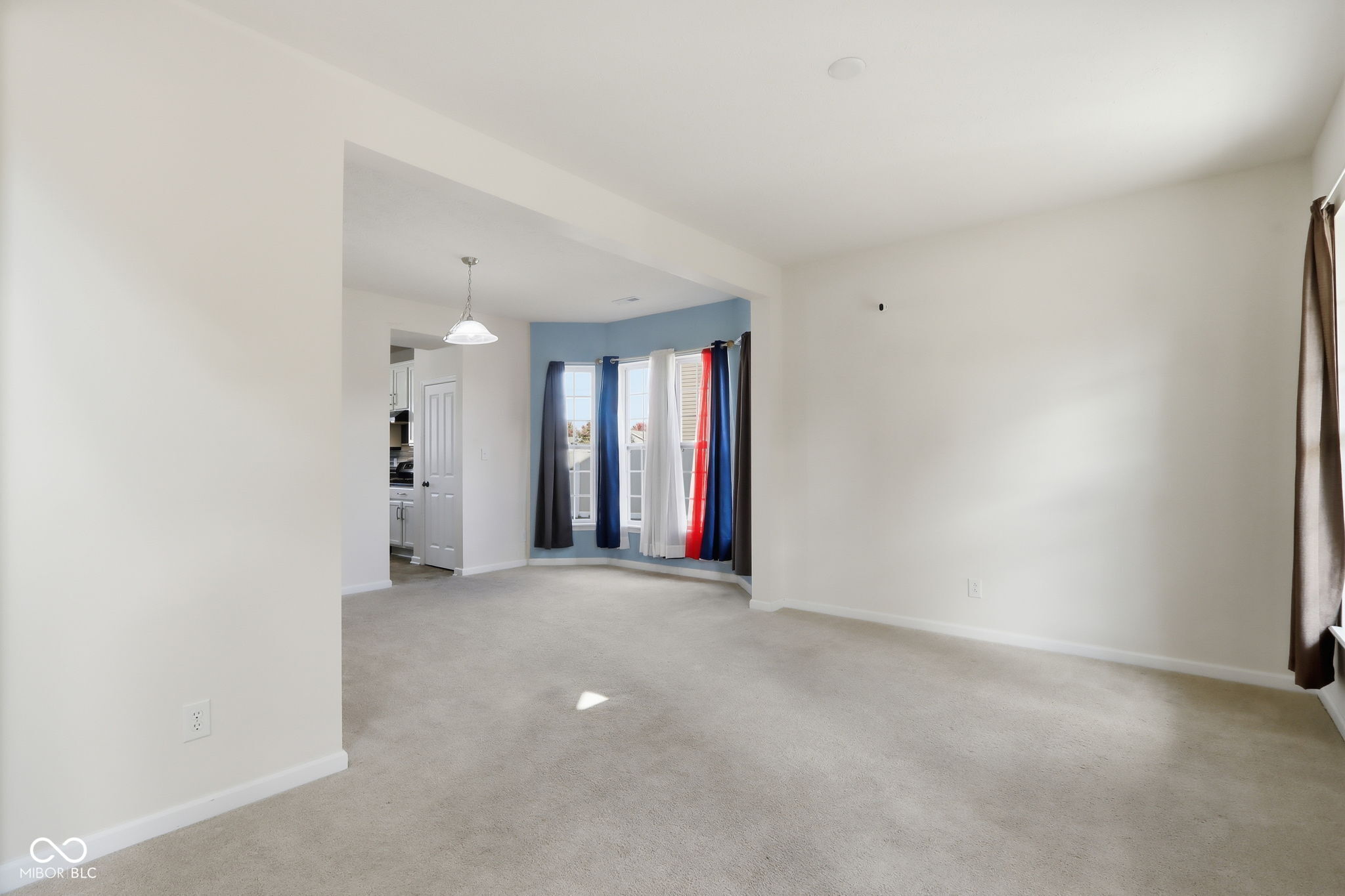 8178 Kilborn Way Avon, IN 46123 - Photo 13 of 66