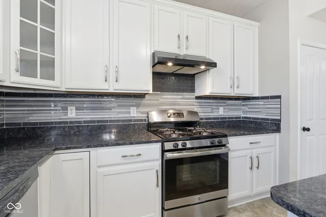 $399,900 | 8178 Kilborn Way, Avon, IN 46123