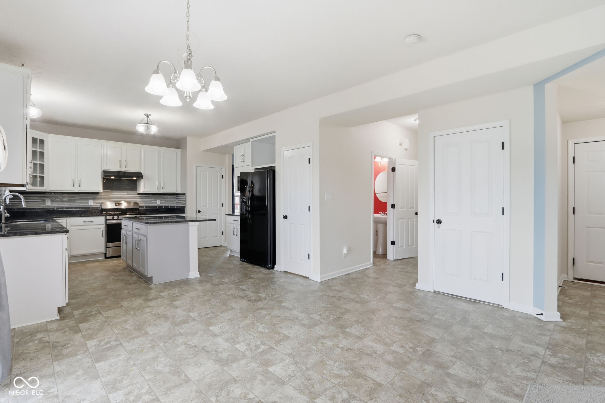 8178 Kilborn Way Avon, IN 46123 - Photo 23 of 66