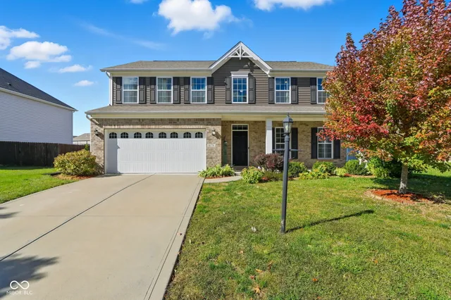 $399,900 | 8178 Kilborn Way, Avon, IN 46123