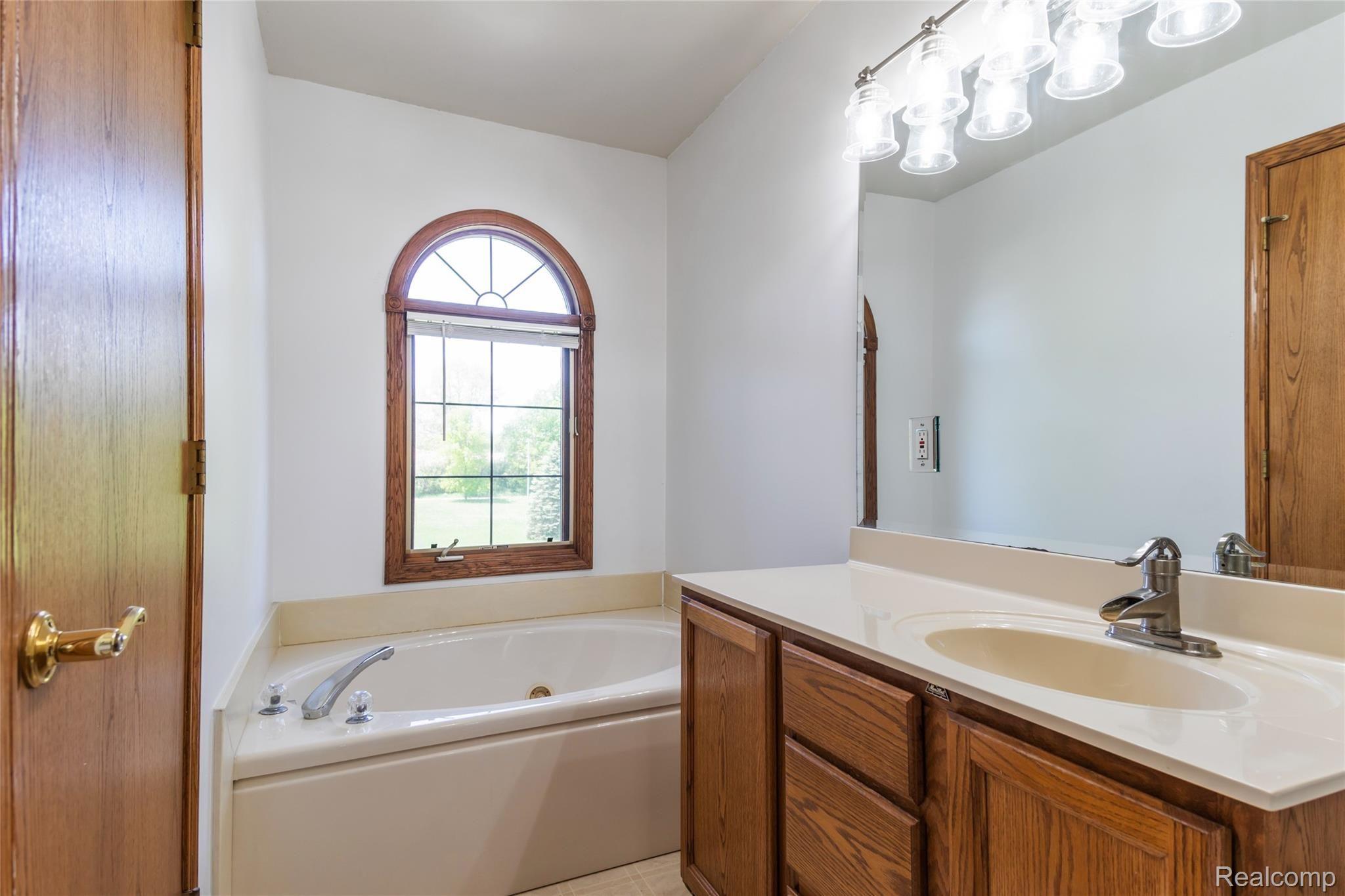 7304 Sanford Road Howell, MI 48855 - Photo 22 of 40 FA2A53F3-D132-4AEA-B314-6247223529BC.jpeg