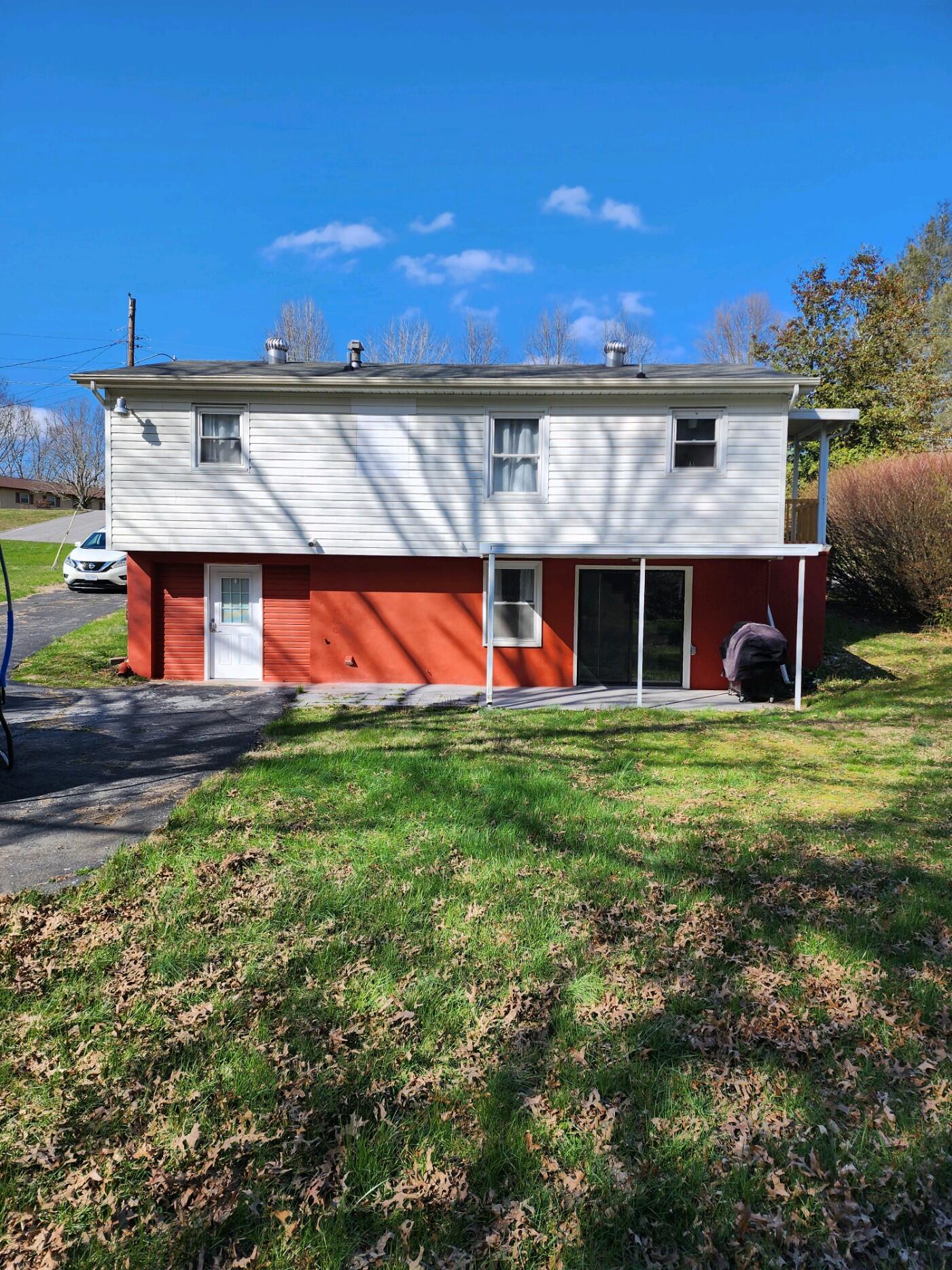 474 Green Valley Road Bristol, VA 24202 - Photo 22 of 24 Image (29)