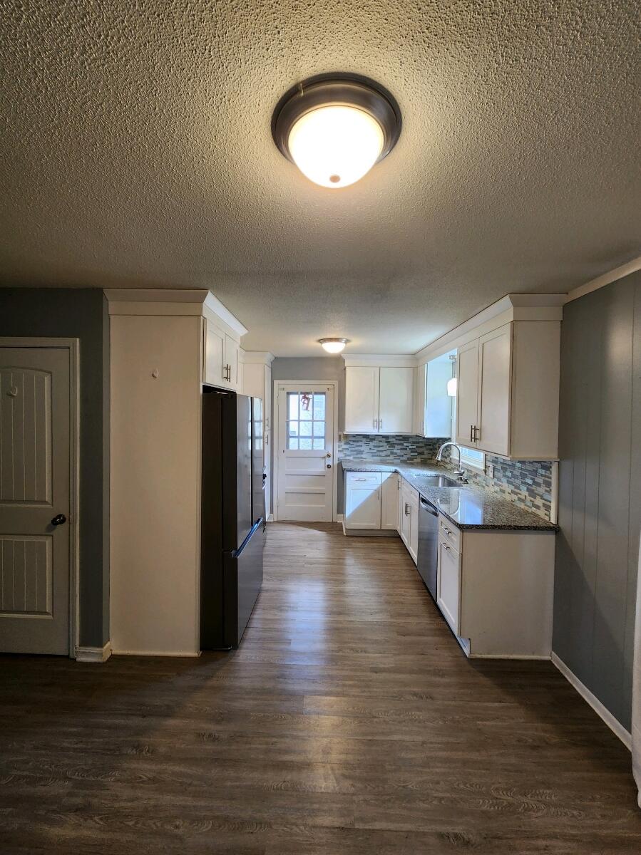 474 Green Valley Road Bristol, VA 24202 - Photo 6 of 24 Image (5)