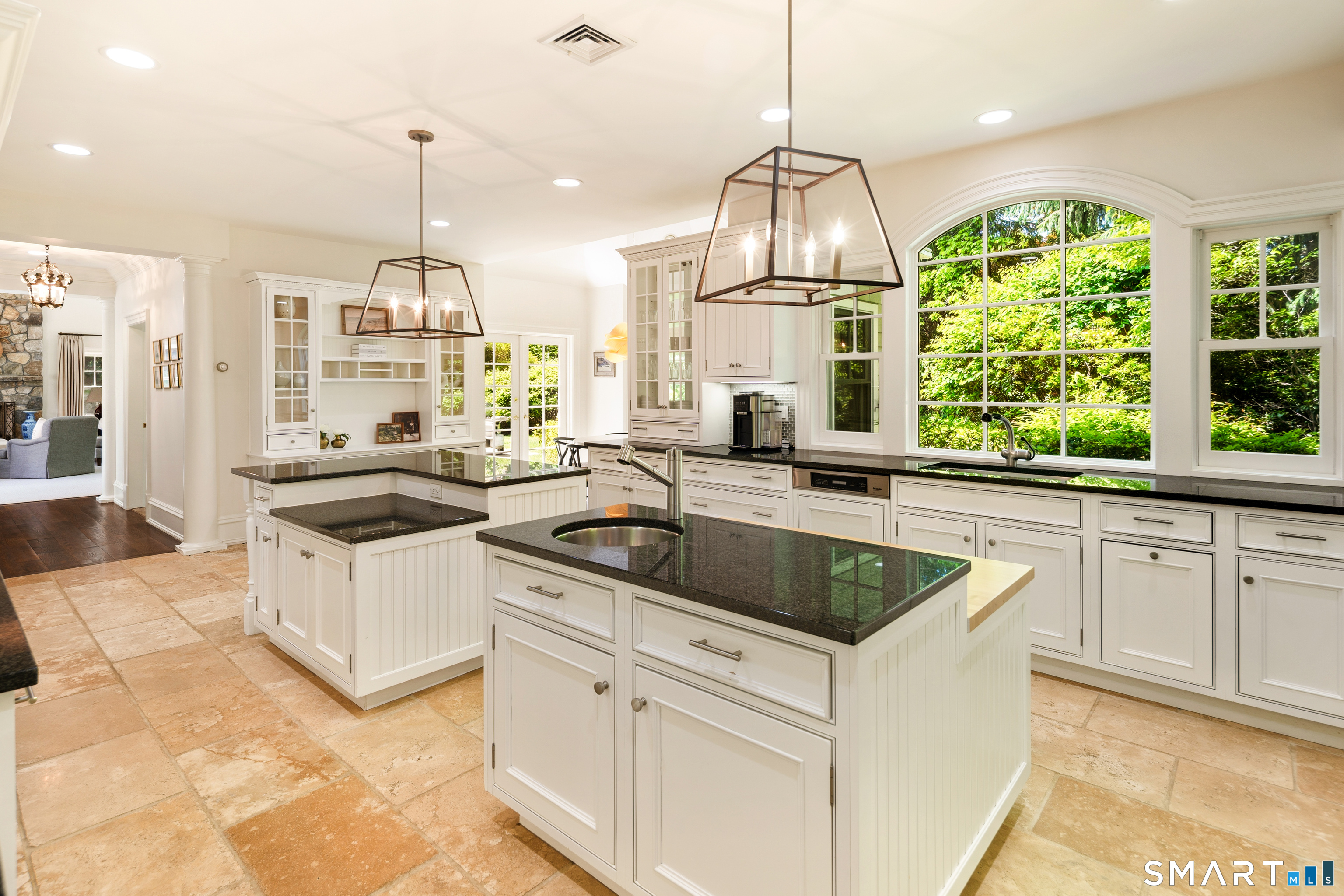 146 Lambert Road New Canaan, CT 06840 - Photo 13 of 40