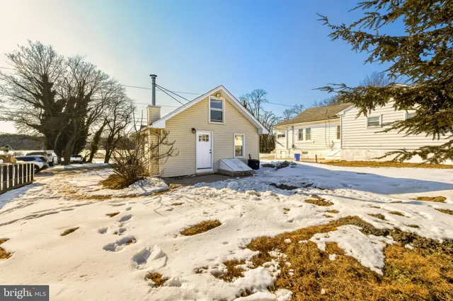 $210,000 | 109 River Rd Drive, West Deptford, NJ 08086