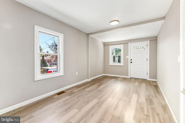 $210,000 | 109 River Rd Drive, West Deptford, NJ 08086