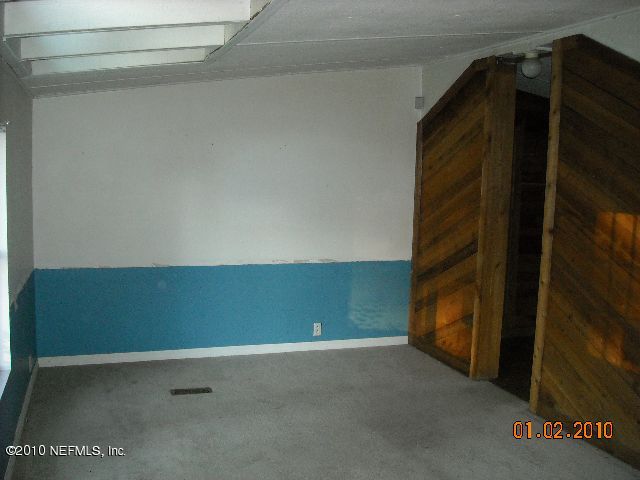 2439 Chuck Road Jacksonville, FL 32221 - Photo 3 of 4