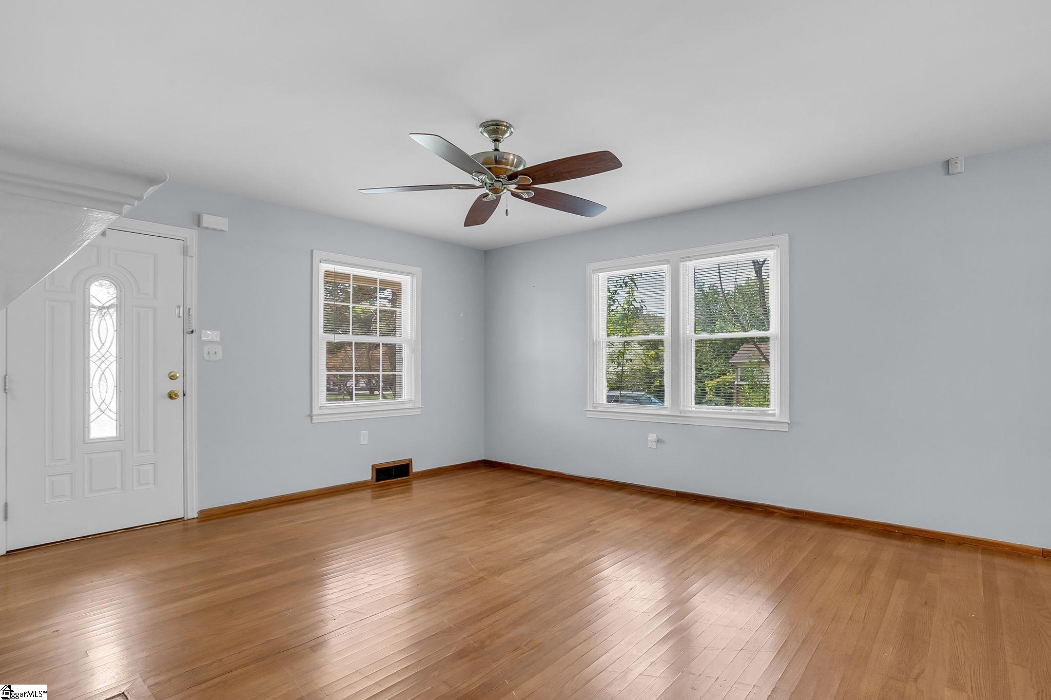 218 Bedford Forest Avenue Anderson, SC 29621 - Photo 6 of 35