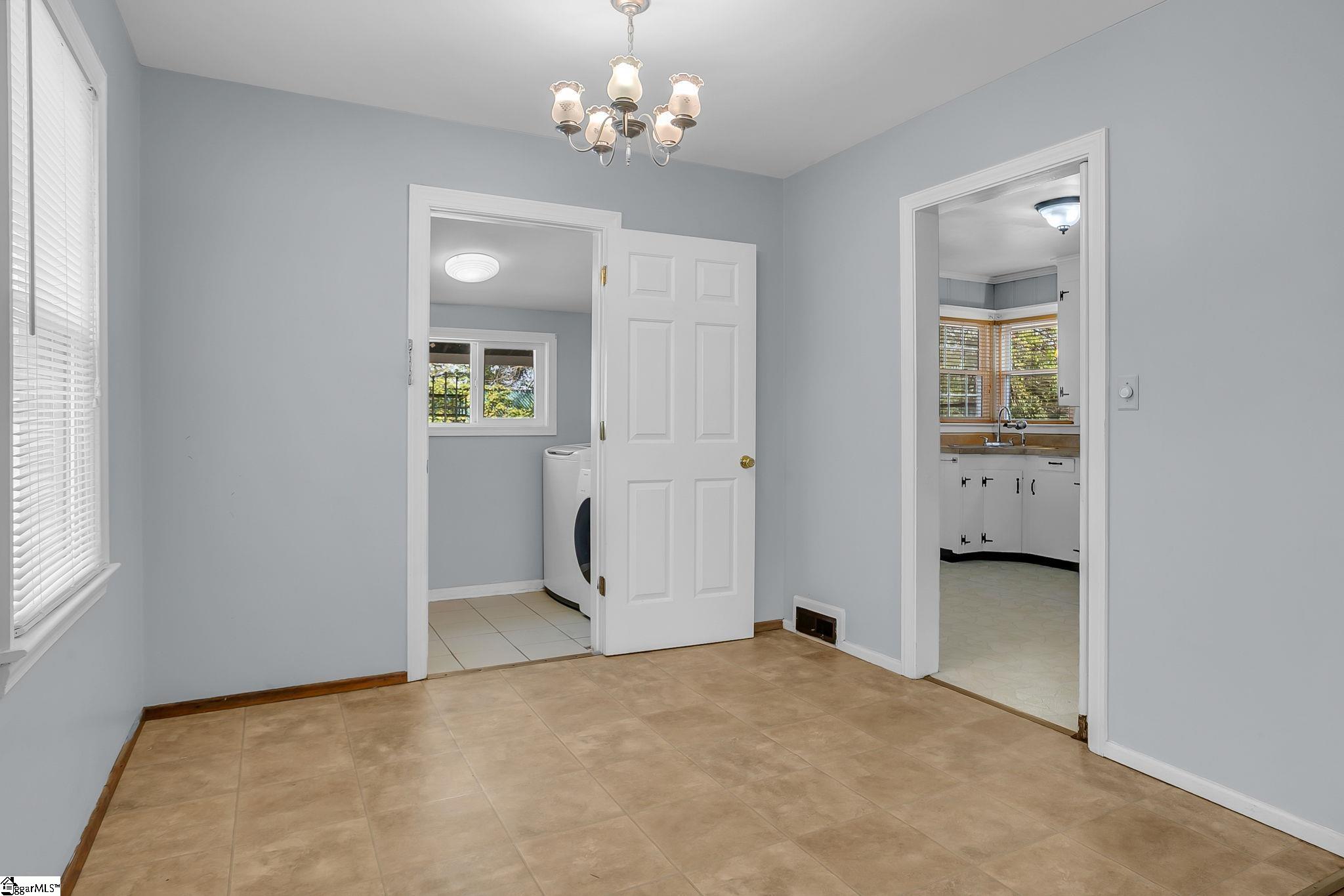 218 Bedford Forest Avenue Anderson, SC 29621 - Photo 8 of 35