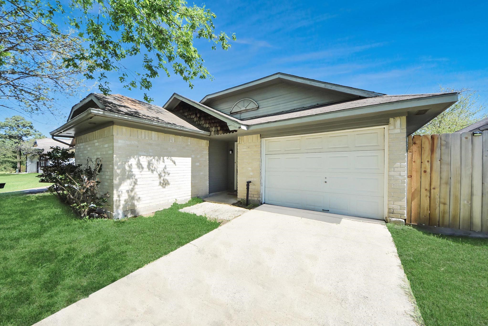 23326 Prairie Bird Drive Spring, TX 77373 - Photo 2 of 31