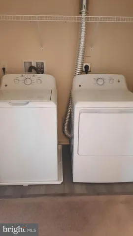 $1,995 | 823 Admiral's Quay Drive, Mechanicsburg, PA 17050