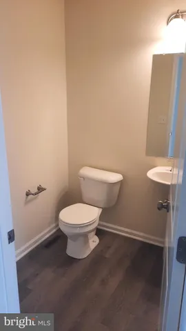 $1,995 | 823 Admiral's Quay Drive, Mechanicsburg, PA 17050