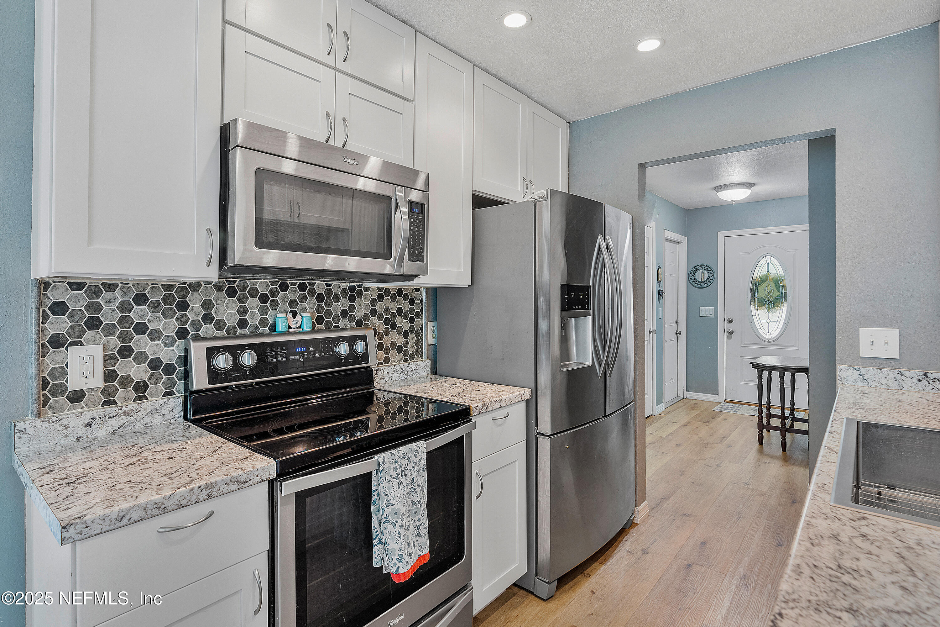 3657 Hartley Road Jacksonville, FL 32257 - Photo 8 of 29 kitchen