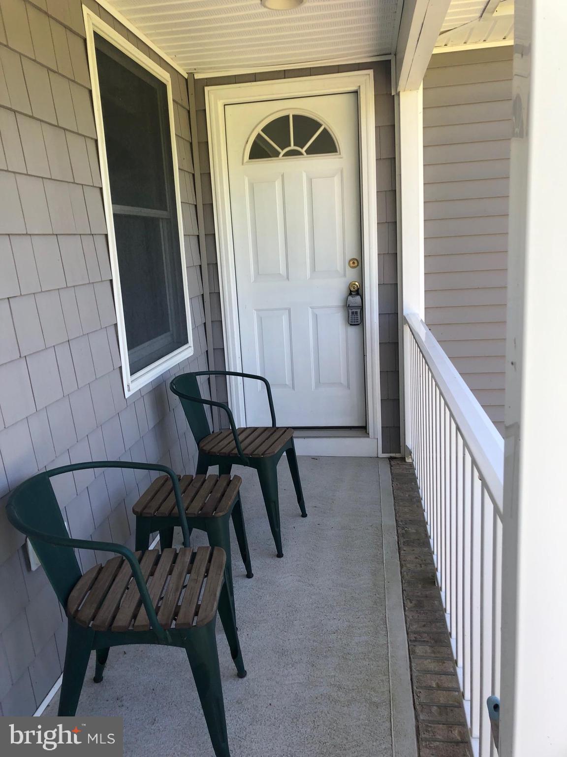 4728 Tyaskin Road Tyaskin, MD 21865 - Photo 37 of 48 Porch seating