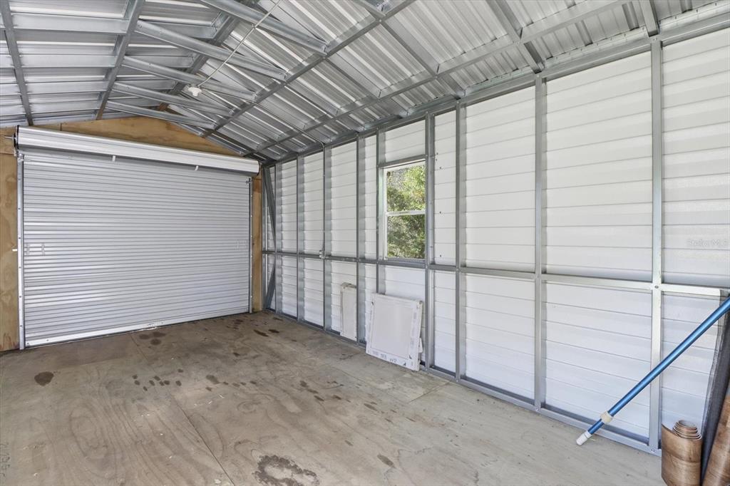 20781 Southwest 90th Loop Dunnellon, FL 34431 - Photo 46 of 46 a view of a garage