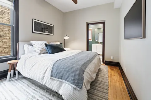 $695,000 | 3855 North Greenview Avenue, Unit 2A, Chicago, IL 60613