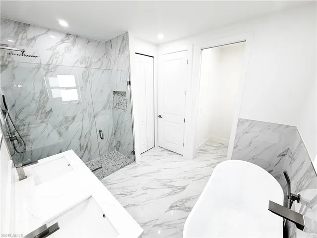 $2,500 | 852 Chipley Street East, Lehigh Acres, FL 33974