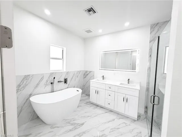 $2,500 | 852 Chipley Street East, Lehigh Acres, FL 33974