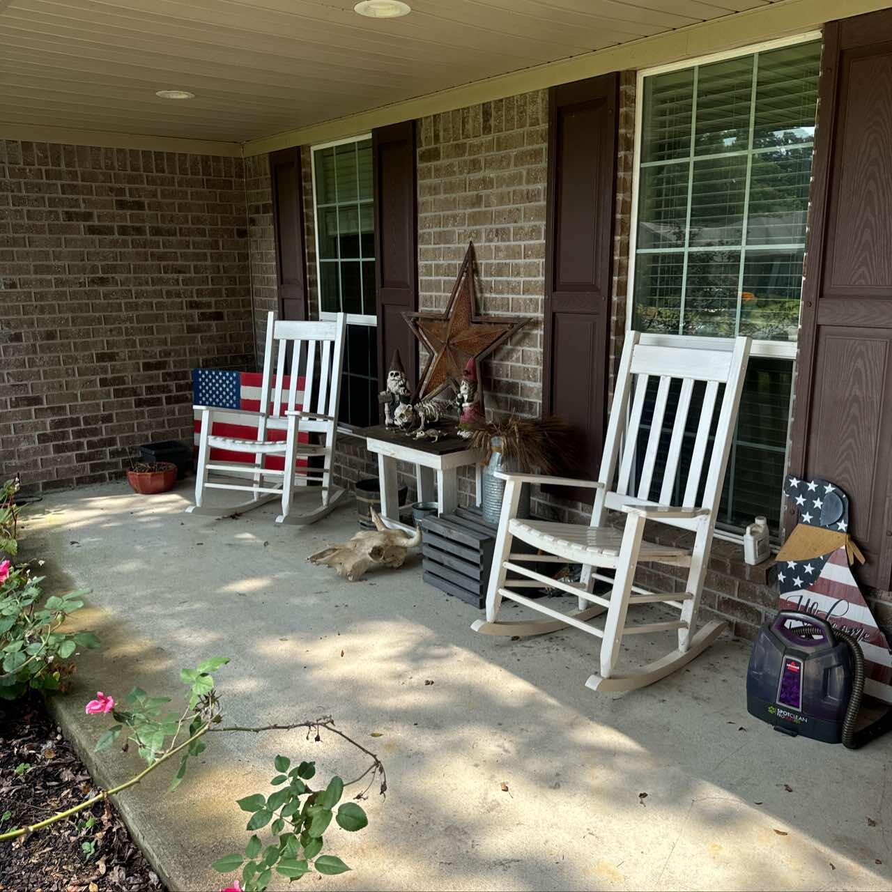 1482 Cat-Mar Road Niceville, FL 32578 - Photo 3 of 14 a view of a chairs and table in a back yard