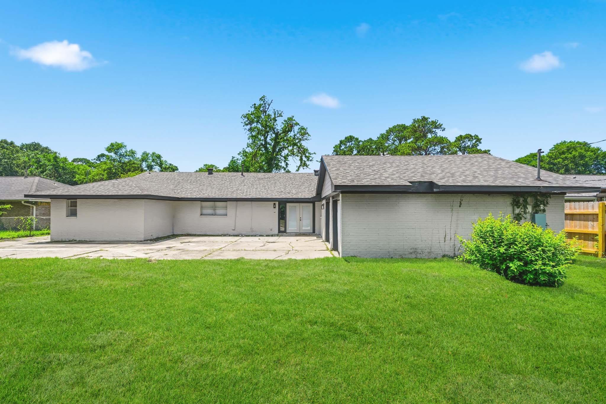 1310 Burning Tree Road Houston, TX 77339 - Photo 31 of 32