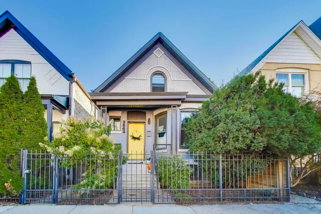 $1,100,000 | 3043 West Diversey Avenue, Chicago, IL 60647