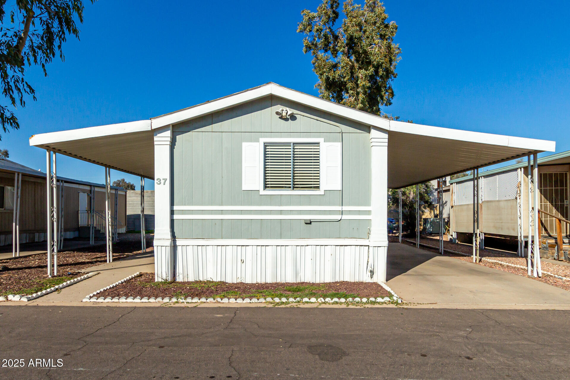 1221 North Dysart Road, Unit 37 Avondale, AZ 85323 - Photo 2 of 36 02-Dysart