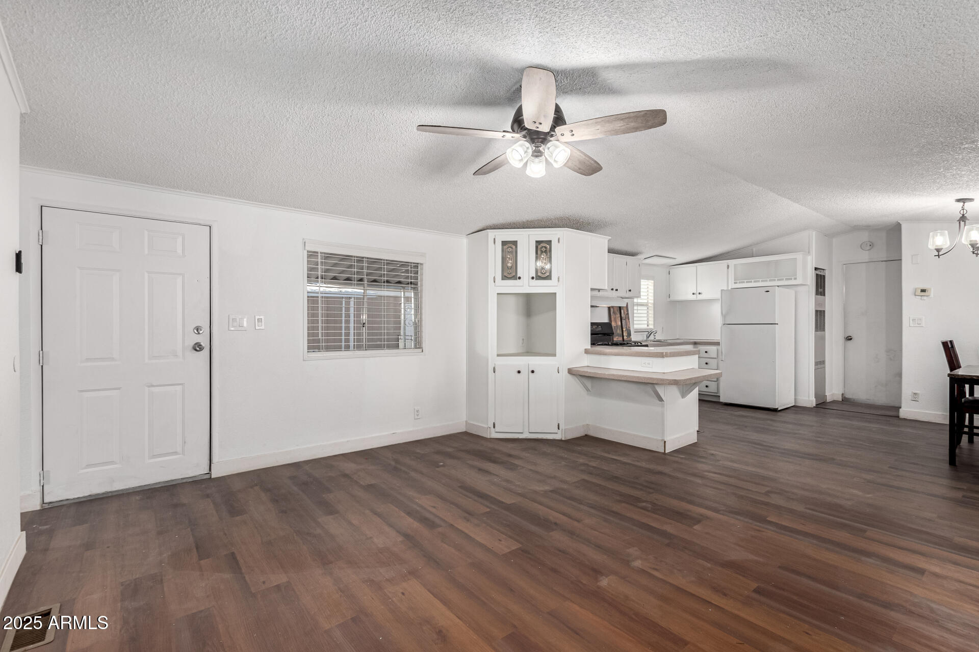 1221 North Dysart Road, Unit 37 Avondale, AZ 85323 - Photo 7 of 36 07-Dysart