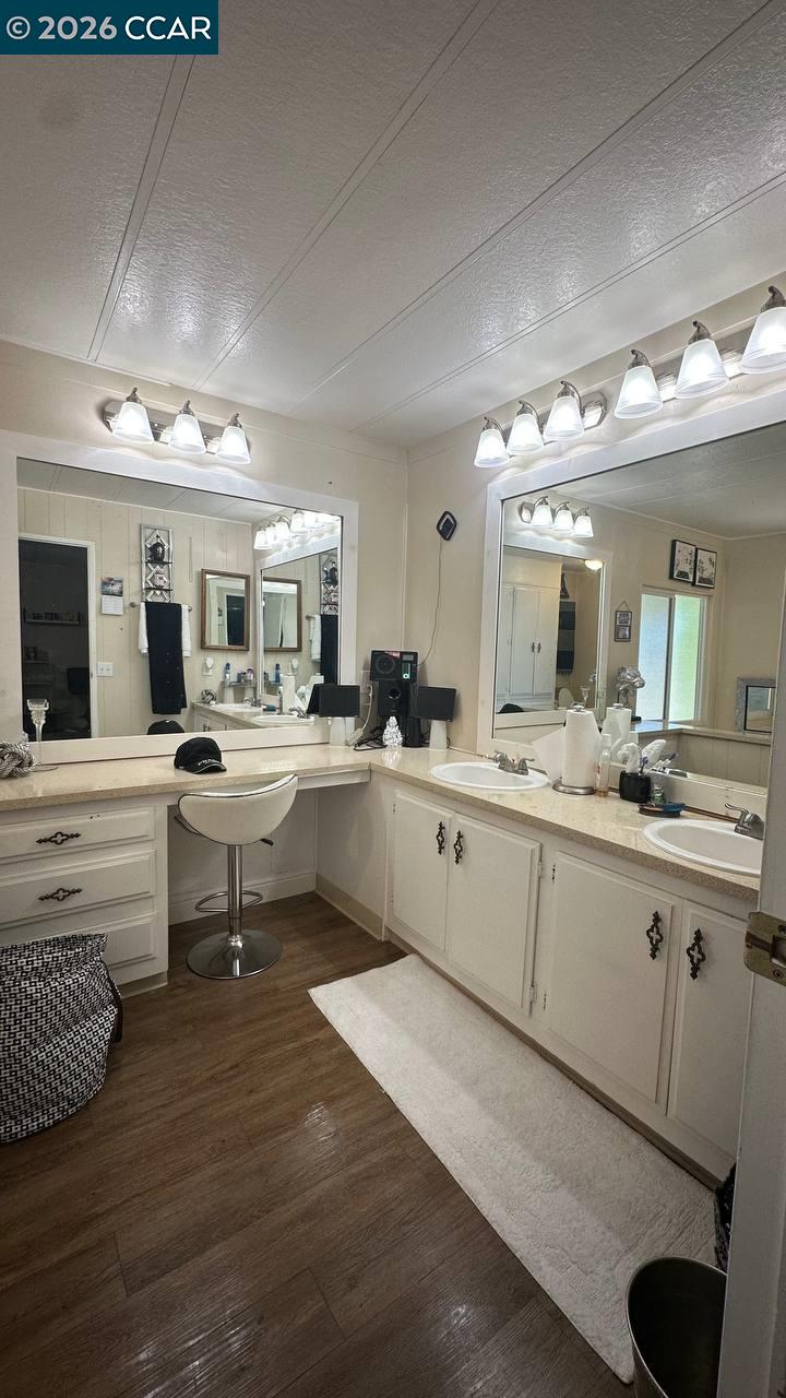 367 Ravine Circle Rancho Cordova, CA 95670 - Photo 20 of 21 a large white kitchen with a large window