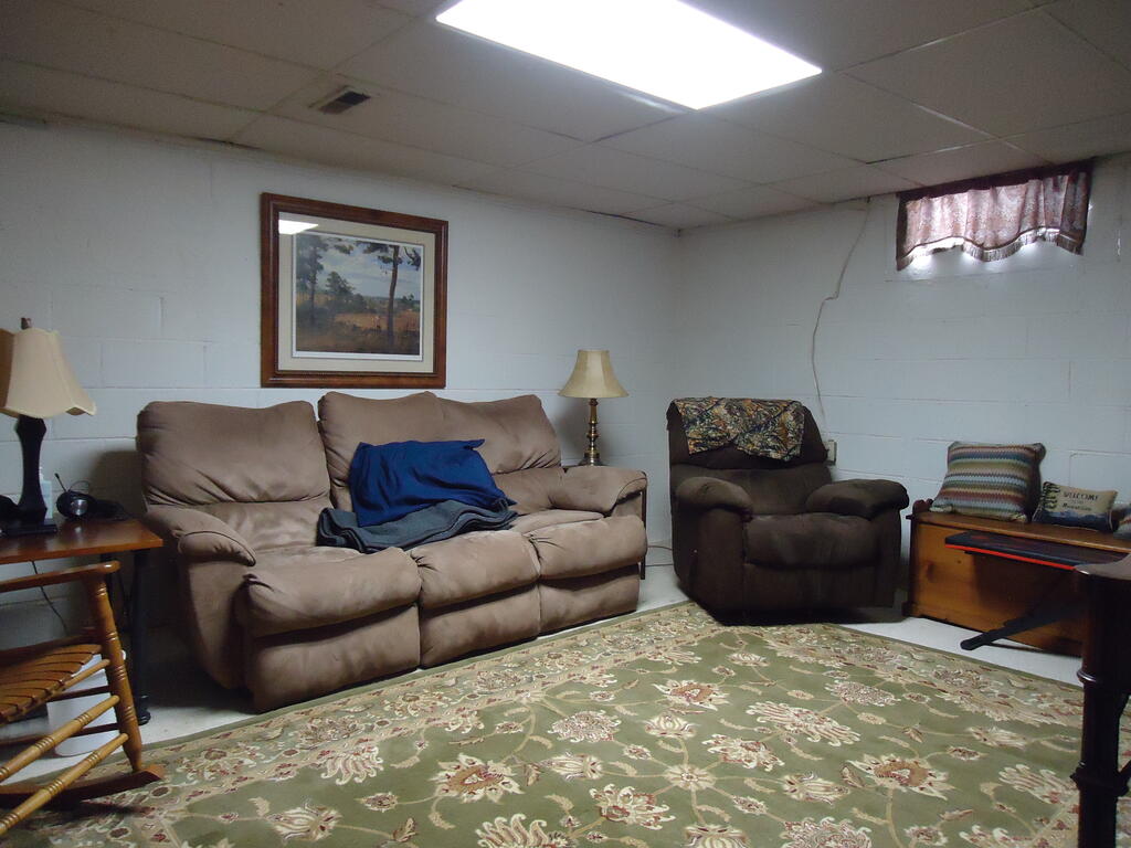 8 Oakhurst Bridge Lane Welch, WV 24801 - Photo 17 of 18 Gallery Image 17