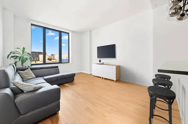 $3,995 | 42-14 Crescent Street, Unit 8B | Long Island City