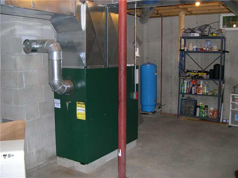 368 Mingo Loop Road Rangeley, ME 04970 - Photo 24 of 32 Basement. Full basement with good...