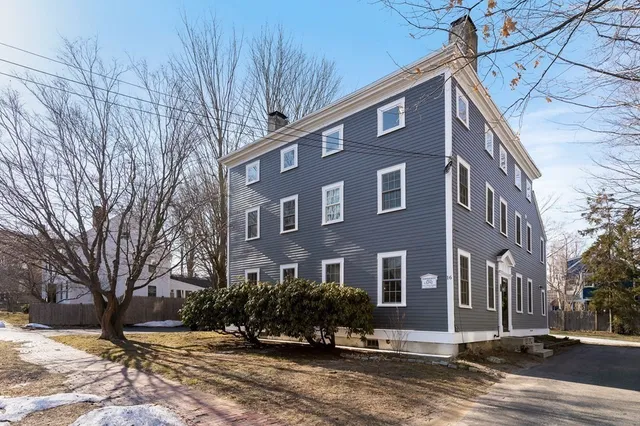 $2,000 | 16 Tyng Street, Unit 16, Newburyport, MA 01950