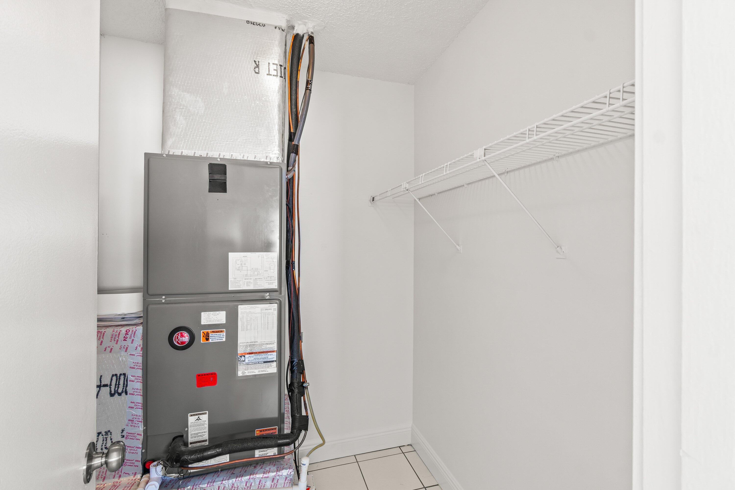 9162 Southwest 5th Street, Unit A Boca Raton, FL 33428 - Photo 13 of 36 017-9162Southwest5thStreet-A-BocaRaton-F