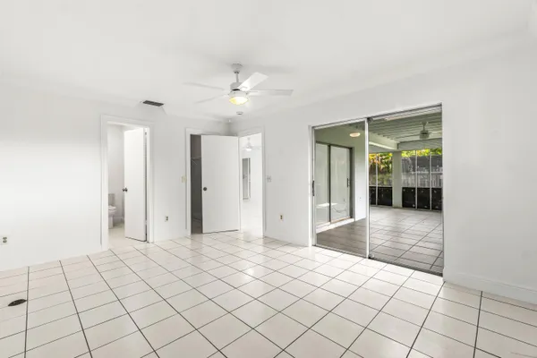 $2,400 | 9162 Southwest 5th Street, Unit A, Boca Raton, FL 33428