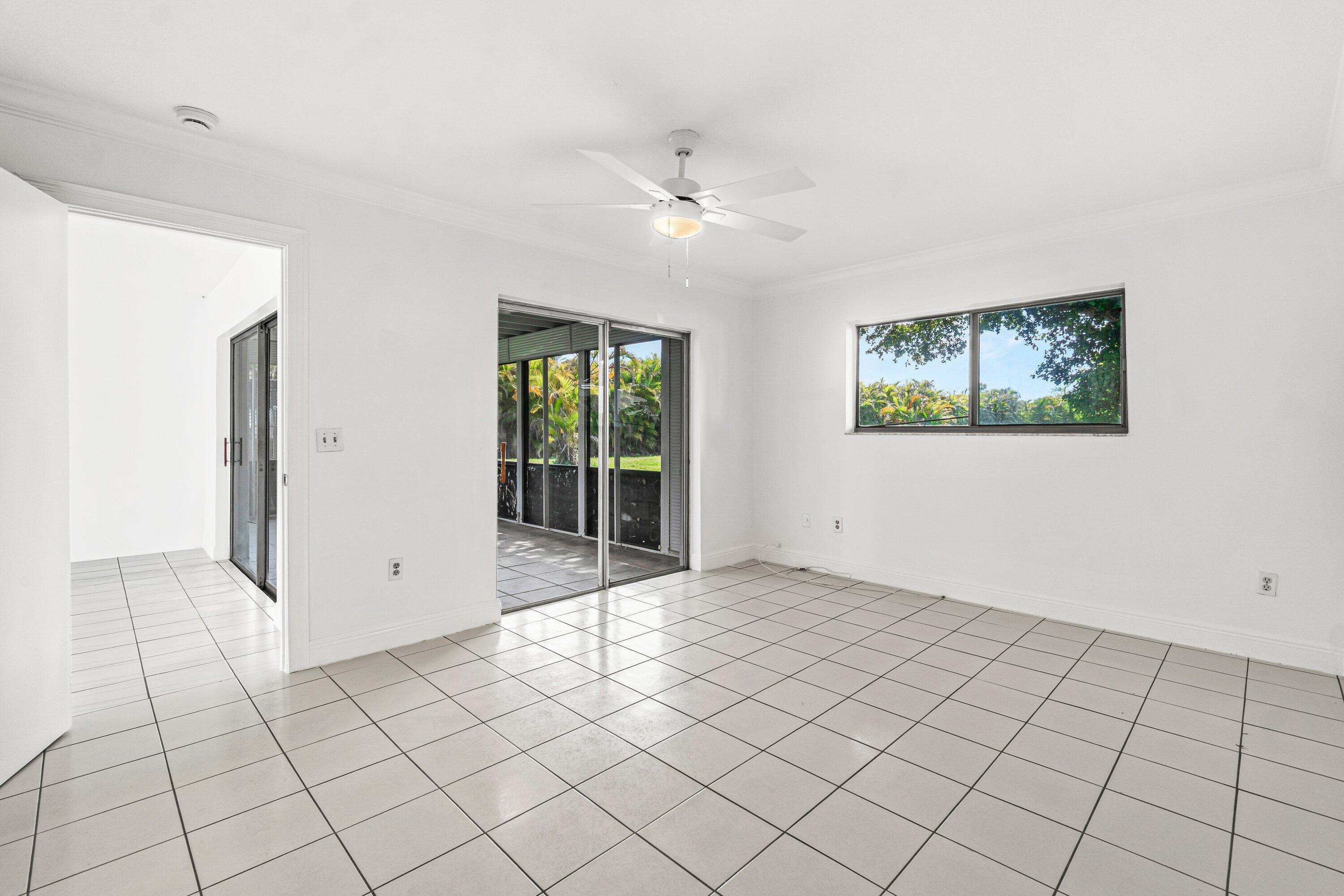 9162 Southwest 5th Street, Unit A Boca Raton, FL 33428 - Photo 19 of 36 023-9162Southwest5thStreet-A-BocaRaton-F