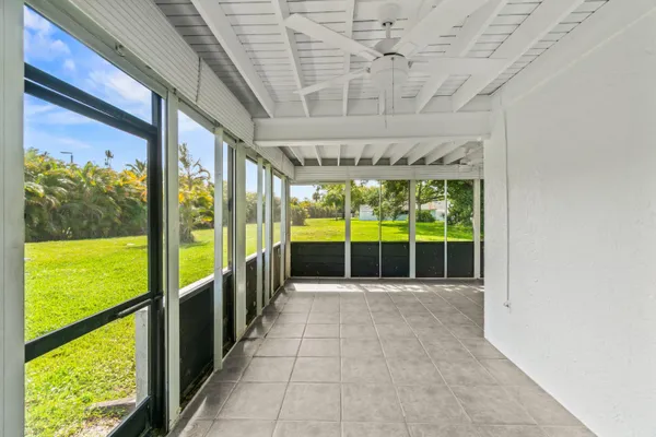 $2,400 | 9162 Southwest 5th Street, Unit A, Boca Raton, FL 33428