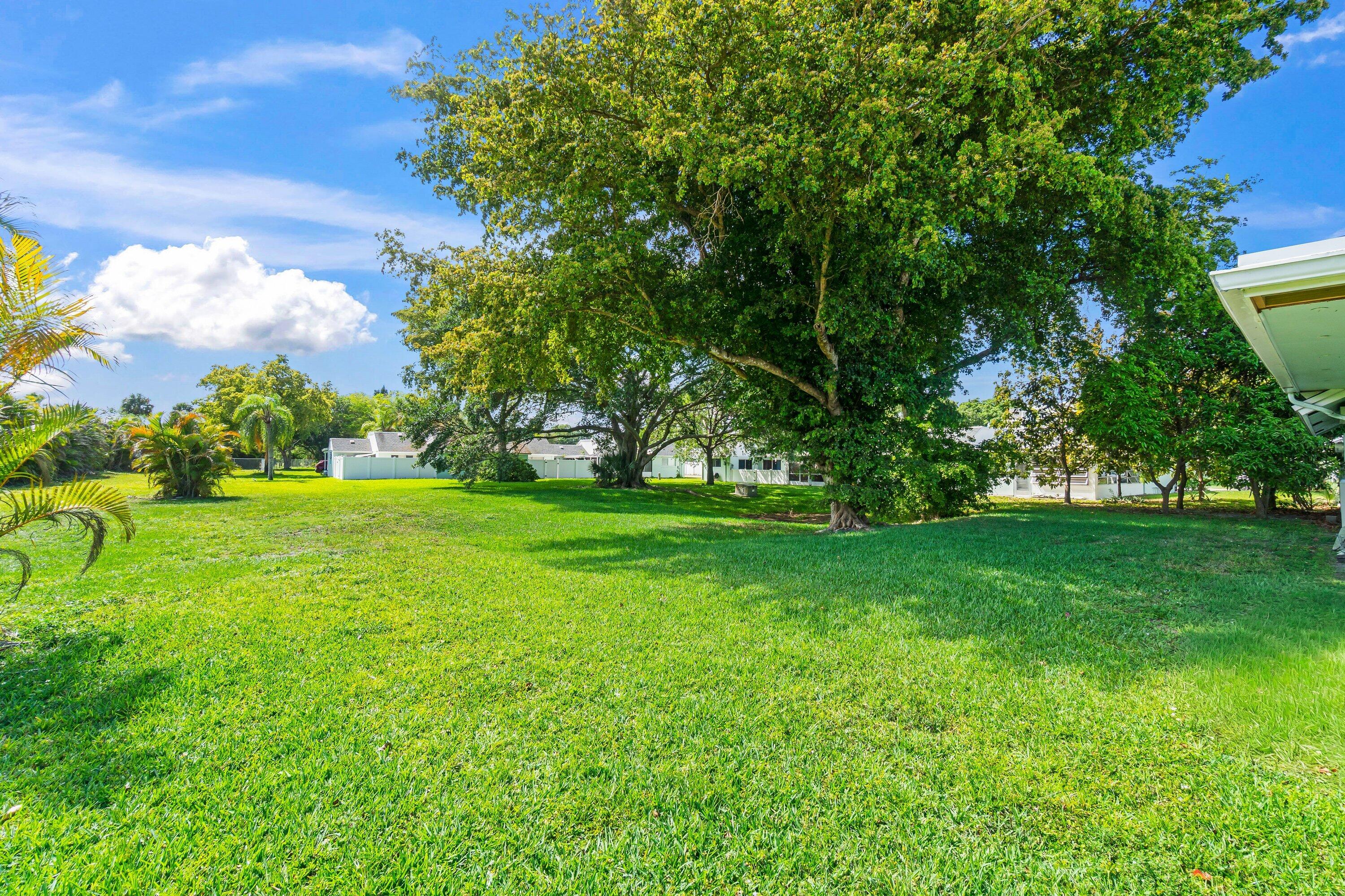 9162 Southwest 5th Street, Unit A Boca Raton, FL 33428 - Photo 32 of 36 033-9162Southwest5thStreet-A-BocaRaton-F