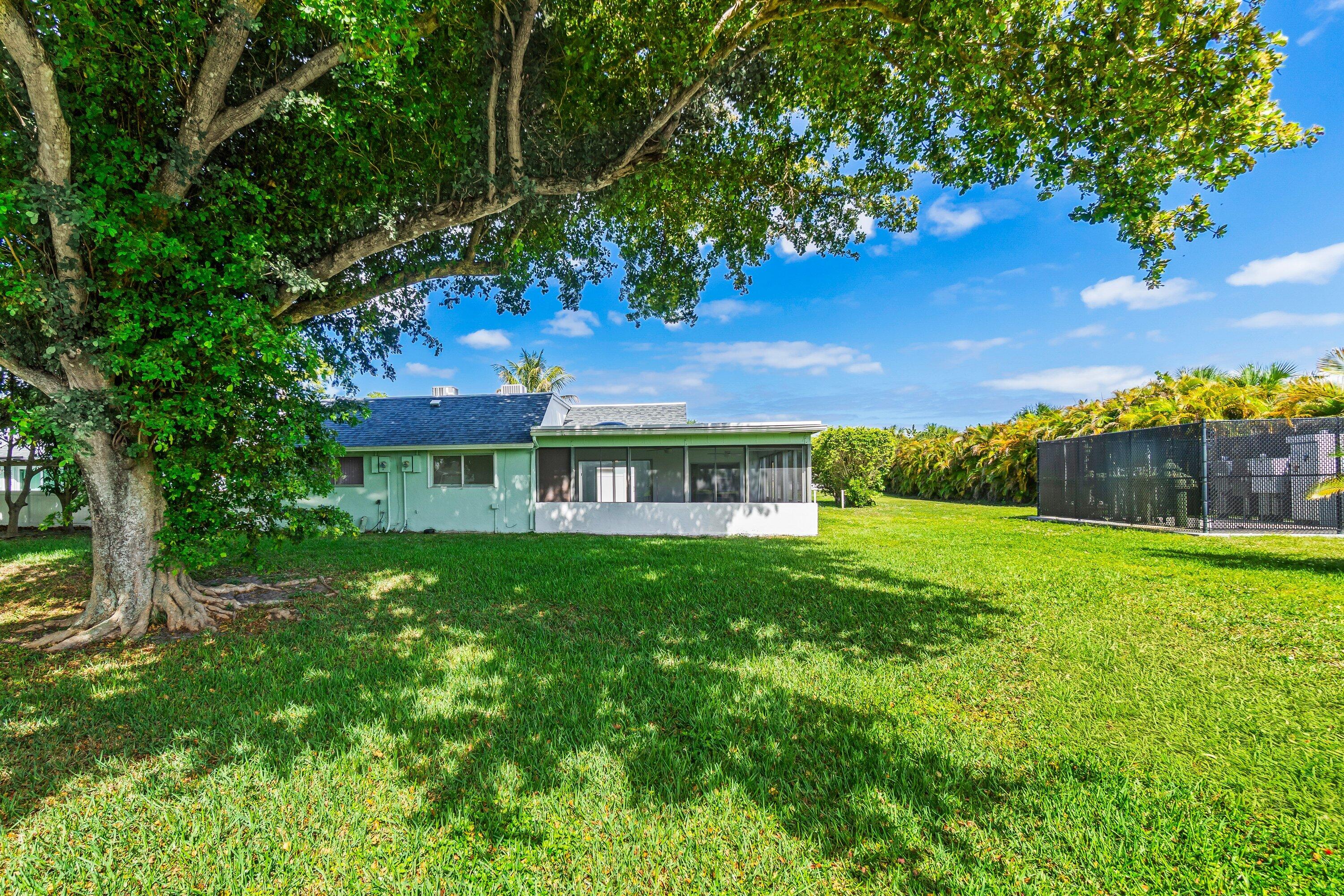 9162 Southwest 5th Street, Unit A Boca Raton, FL 33428 - Photo 34 of 36 035-9162Southwest5thStreet-A-BocaRaton-F