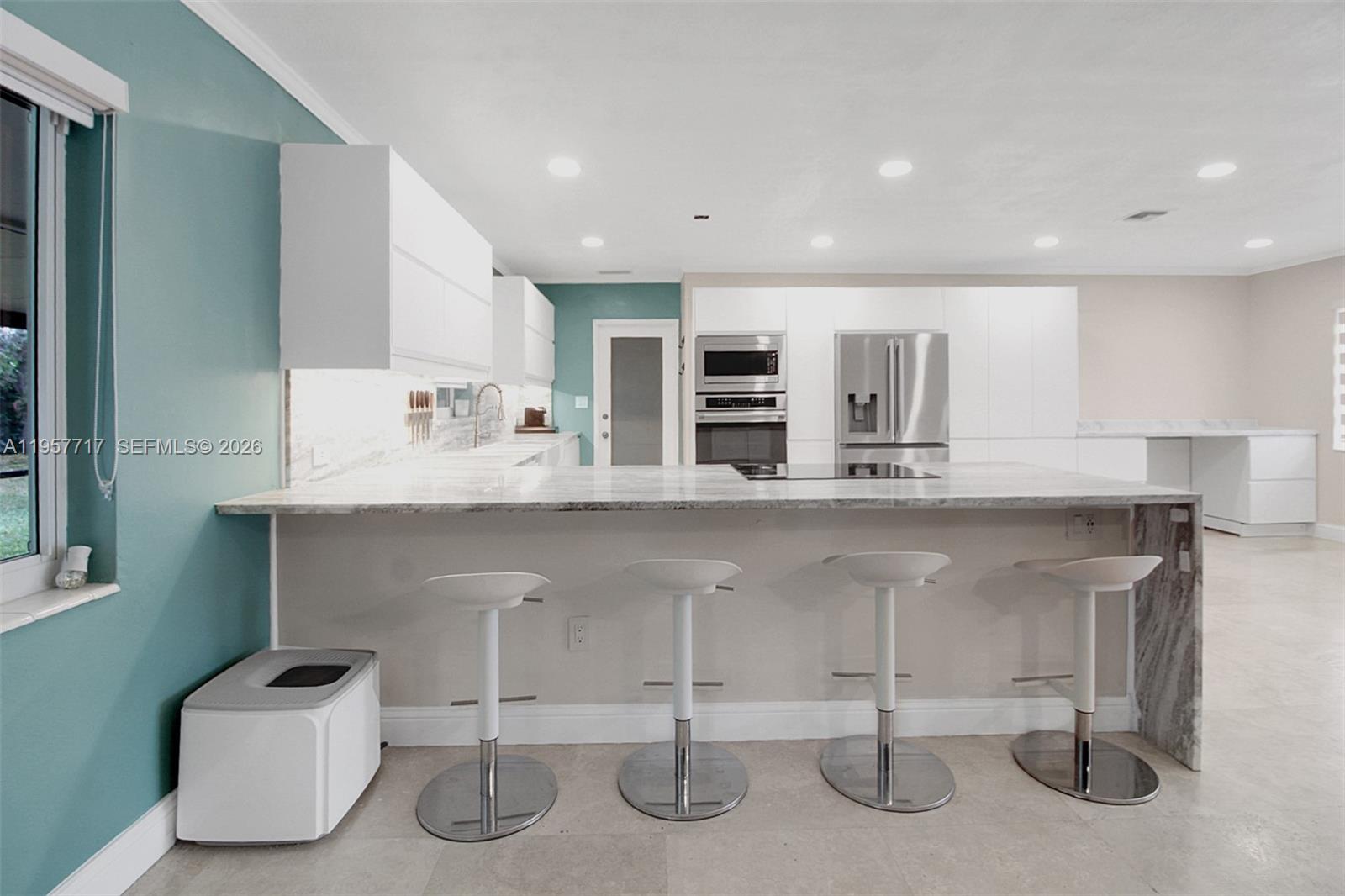 19520 Southwest 307th Street Homestead, FL 33030 - Photo 15 of 35