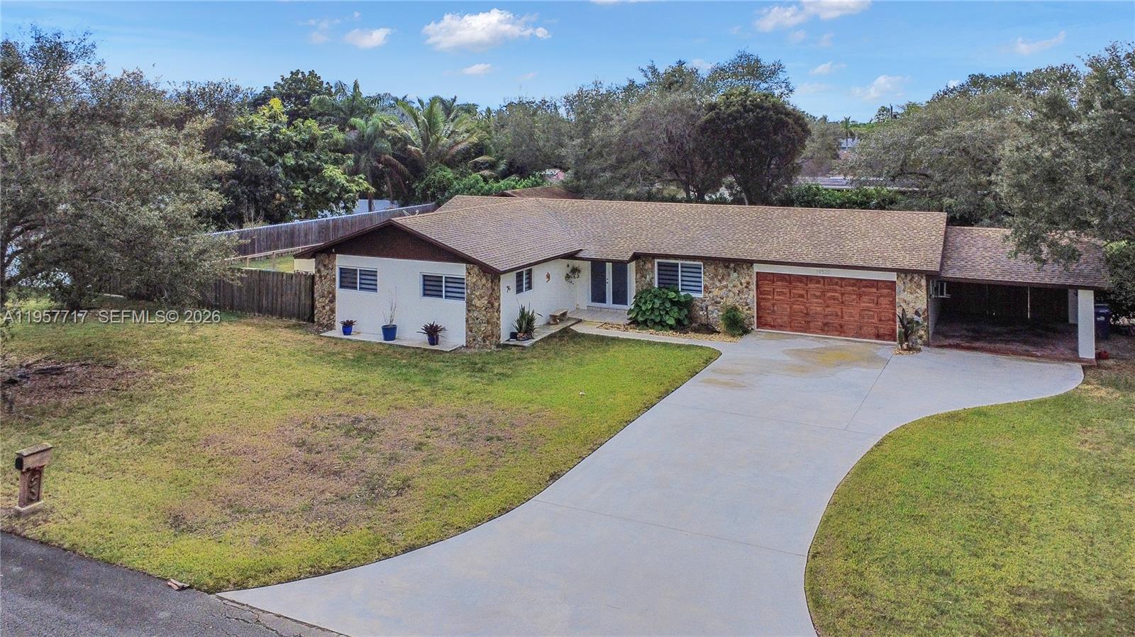 19520 Southwest 307th Street Homestead, FL 33030 - Photo 2 of 35