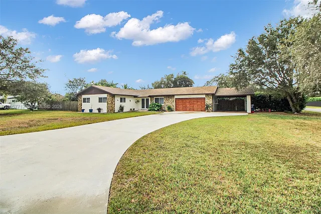 $700,000 | 19520 Southwest 307th Street, Homestead, FL 33030